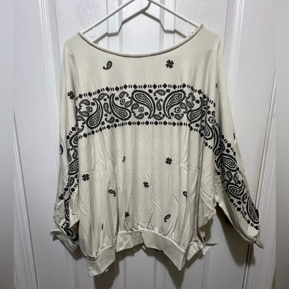 BUCKETLIST Cream and Black Paisley Bandana Print Top